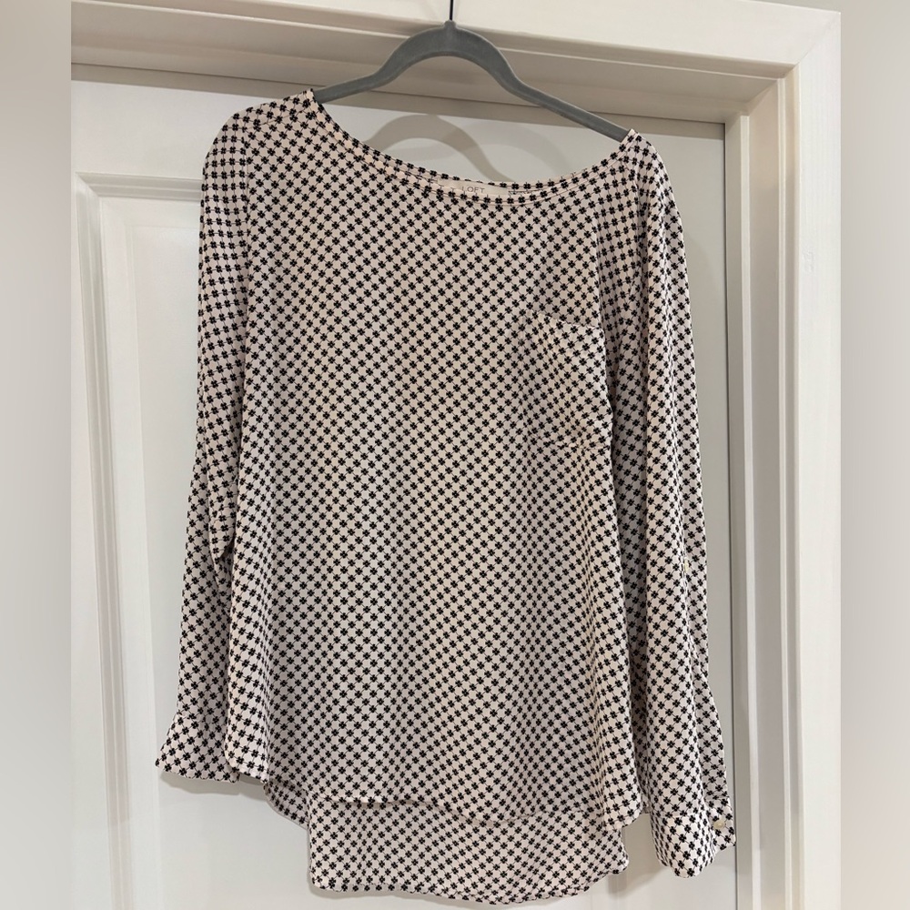 LOFT white patterned blouse L